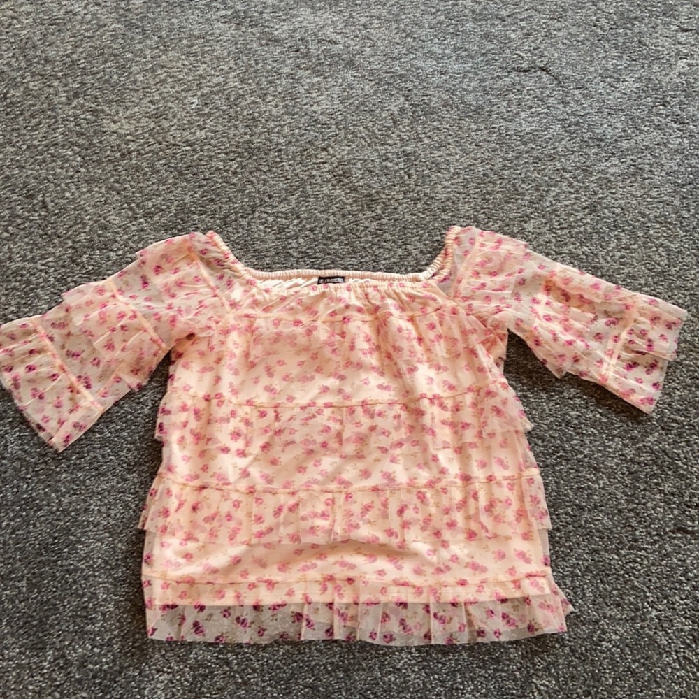 Beautiful blush Express top - Picture 2 of 3